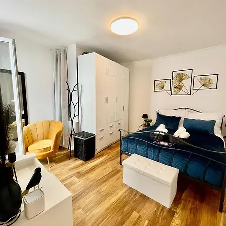 Apartment True Colors *