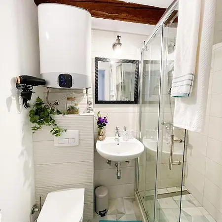 아파트 True Colors *